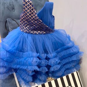 Special occasion Itty Bitty Toes Dress size 5